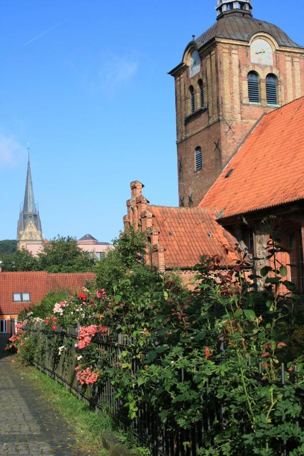 Zentrale Ferienwohnung „Treibholz“ Im Sonnenblumenhaus Flensburg Dış mekan fotoğraf