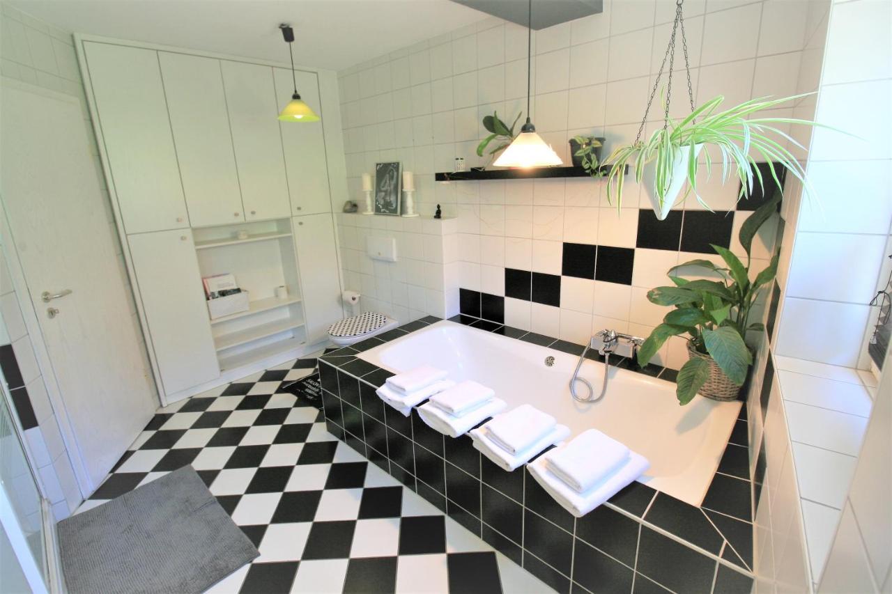 Zentrale Ferienwohnung „Treibholz“ Im Sonnenblumenhaus Flensburg Dış mekan fotoğraf